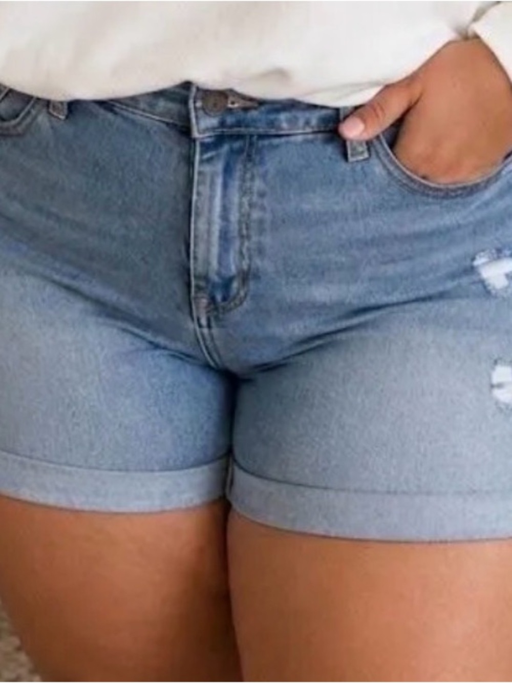 Universal Thread Light Wash Denim Roll-Cuff Shorts
